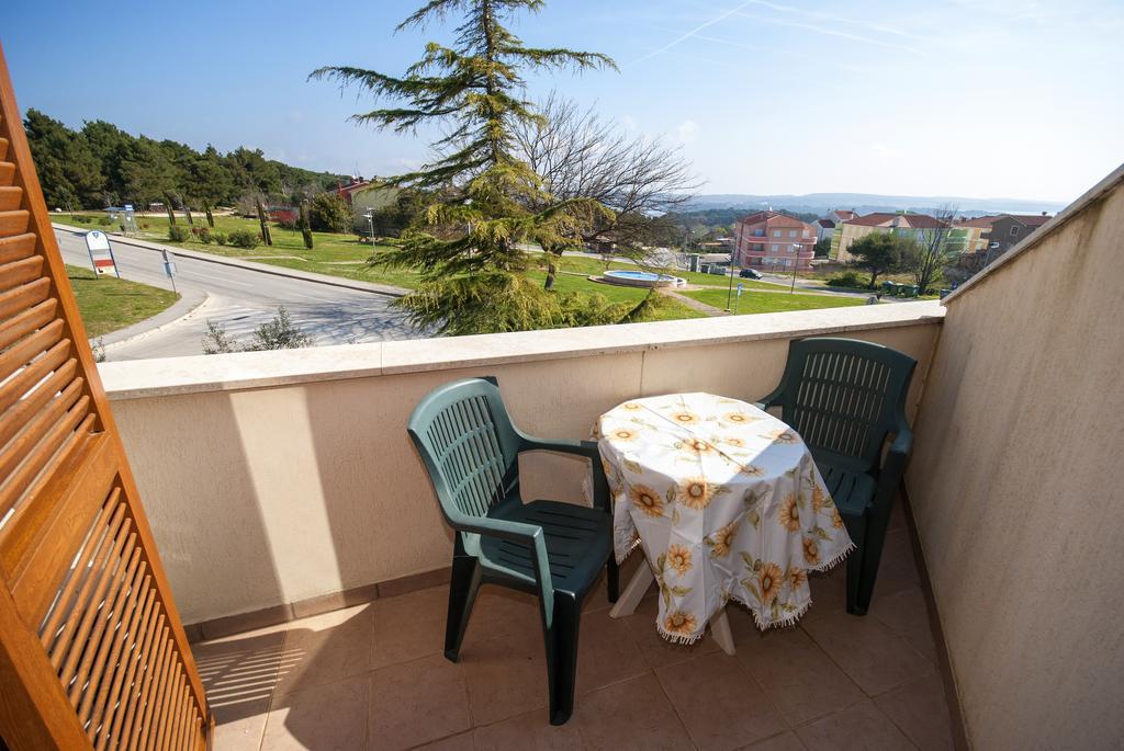 Guesthouse Villa Lena Premantura Room photo